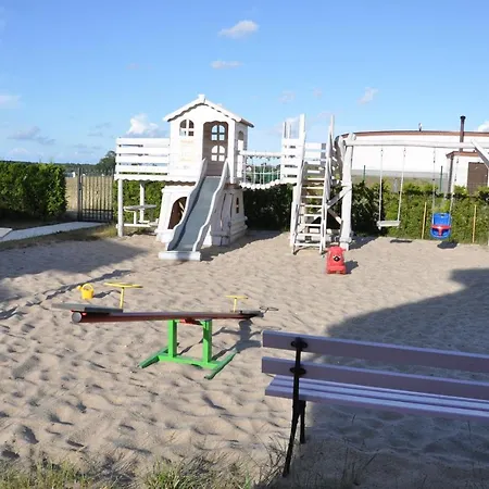 Lawendowa Wyspa Klub Nadmorski Деревянный коттедж